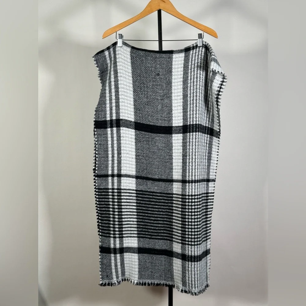 J. Crew Marled reversible scarf. Perfect Christmas gift. - Picture 7 of 7